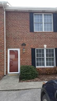 1733 Blakewood Ct - Photo 2 of 22