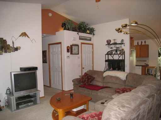 304 Denny Ave - Photo 3 of 19