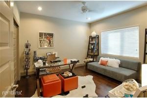 1512 - Photo 3 of 13