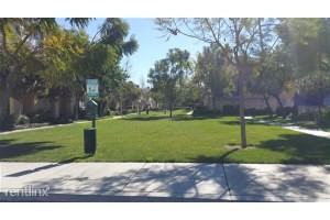 Eastvale, Serafina Community - Photo 2 of 21