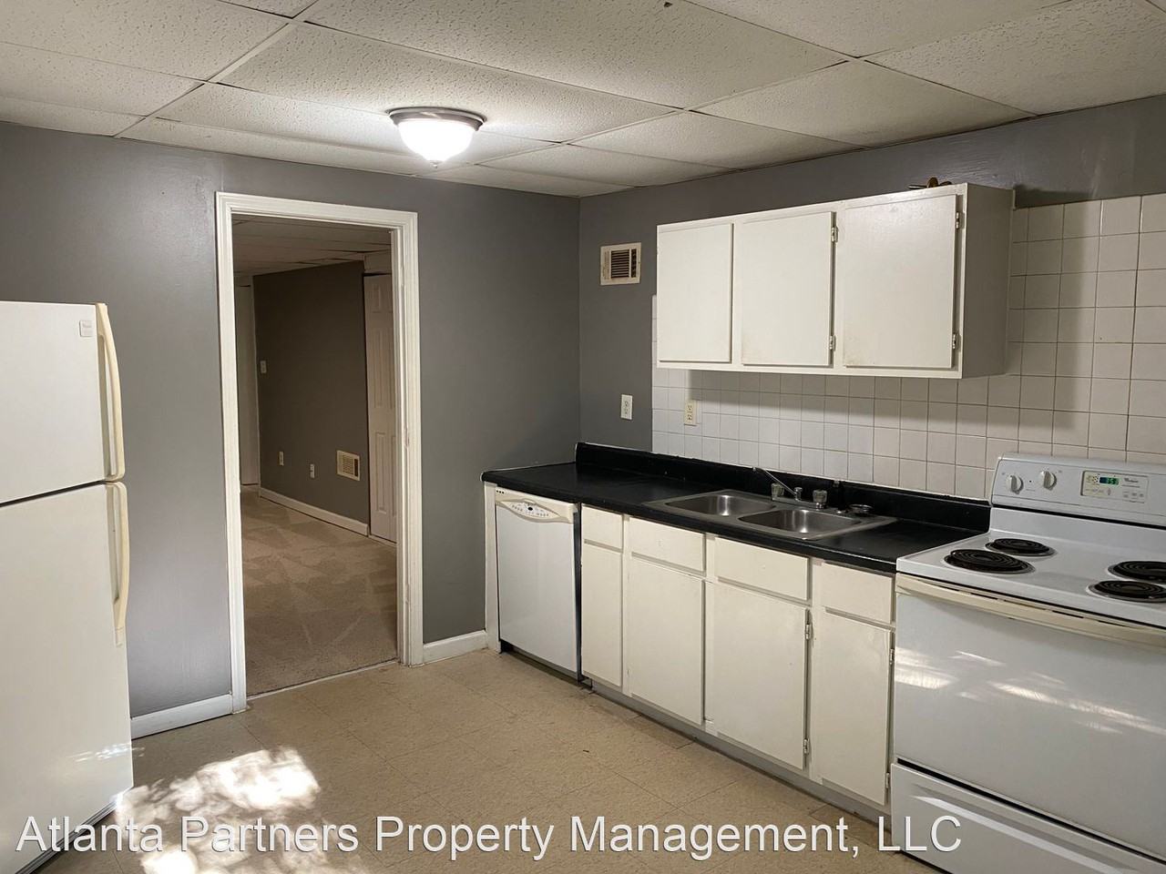 4911 Valley Dale Dr., SW - Photo 3 of 10