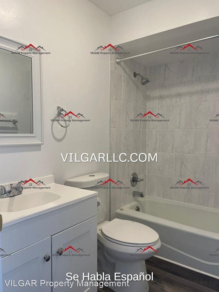 1545 - 1547 Julie Drive - Photo 3 of 9