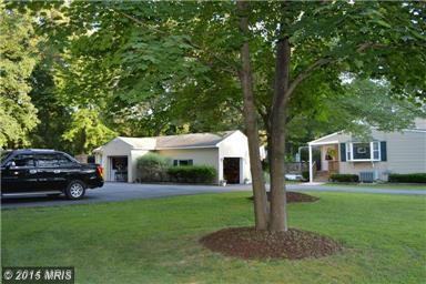 25 Lake Shore Dr - Photo 2 of 16