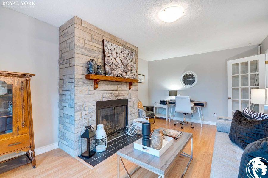 41 Coomer Cres #1 - Photo 3 of 18