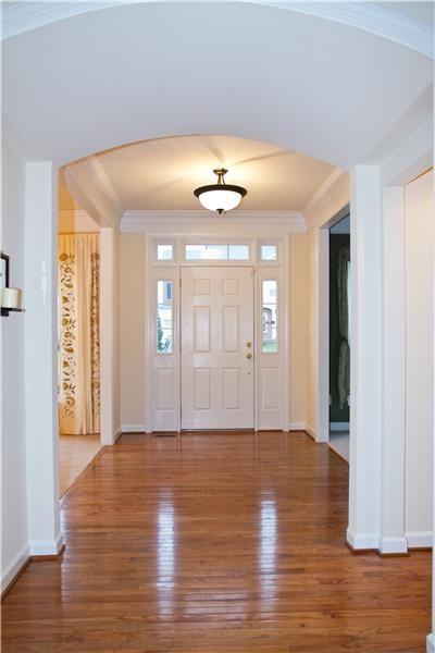 9927 Broadsword Dr - Photo 2 of 31