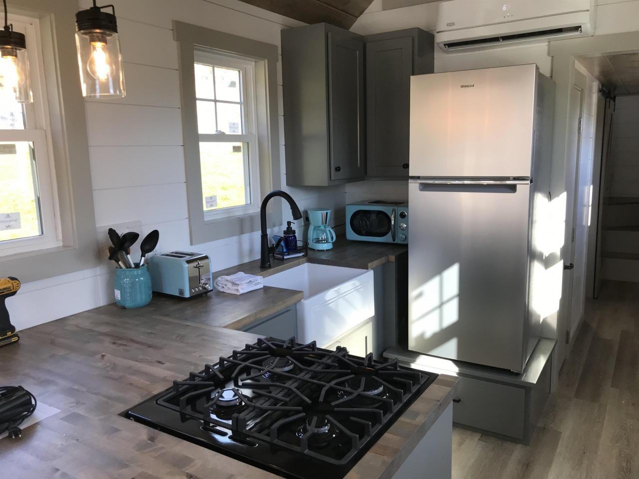 16A Trow Hill Rd - Photo 2 of 7