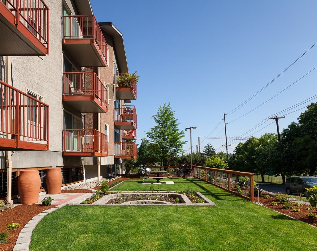 The Parker Apartments - Photo 7 of 11