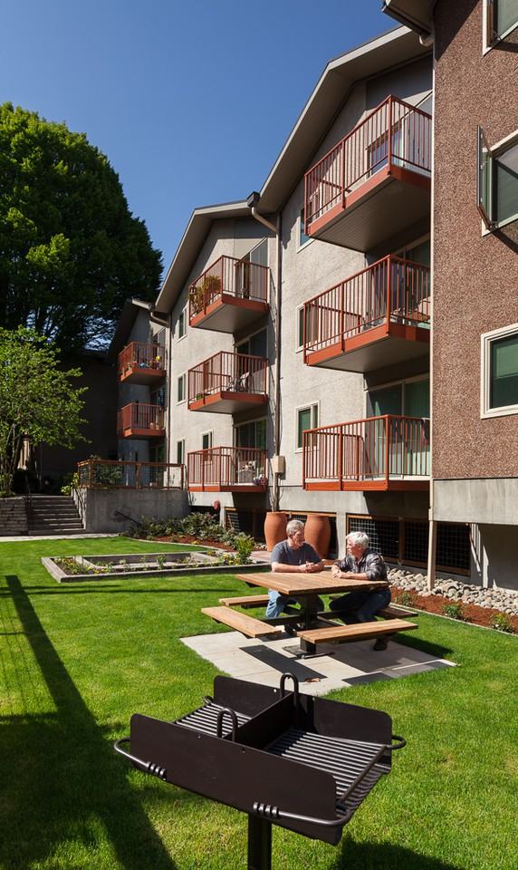 The Parker Apartments - Photo 6 of 11