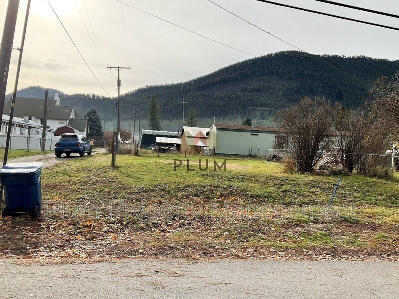 202 1/2 APPROVED APPLICATION! 202 1/2 Spruce St.