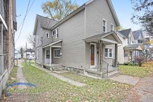 featured image of 940 Mcreynolds Ave Nw