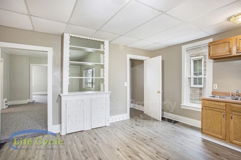 940 Mcreynolds Ave Nw - Photo 5 of 14