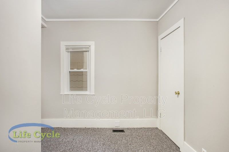 940 Mcreynolds Ave Nw - Photo 7 of 14