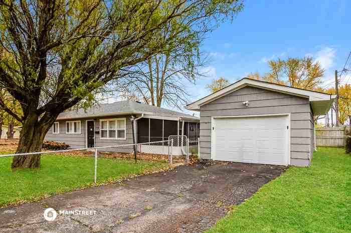 5101 Patricia St - Photo 3 of 16