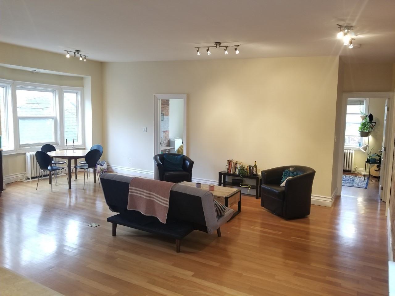 359 Davenport Road - Photo 3 of 9