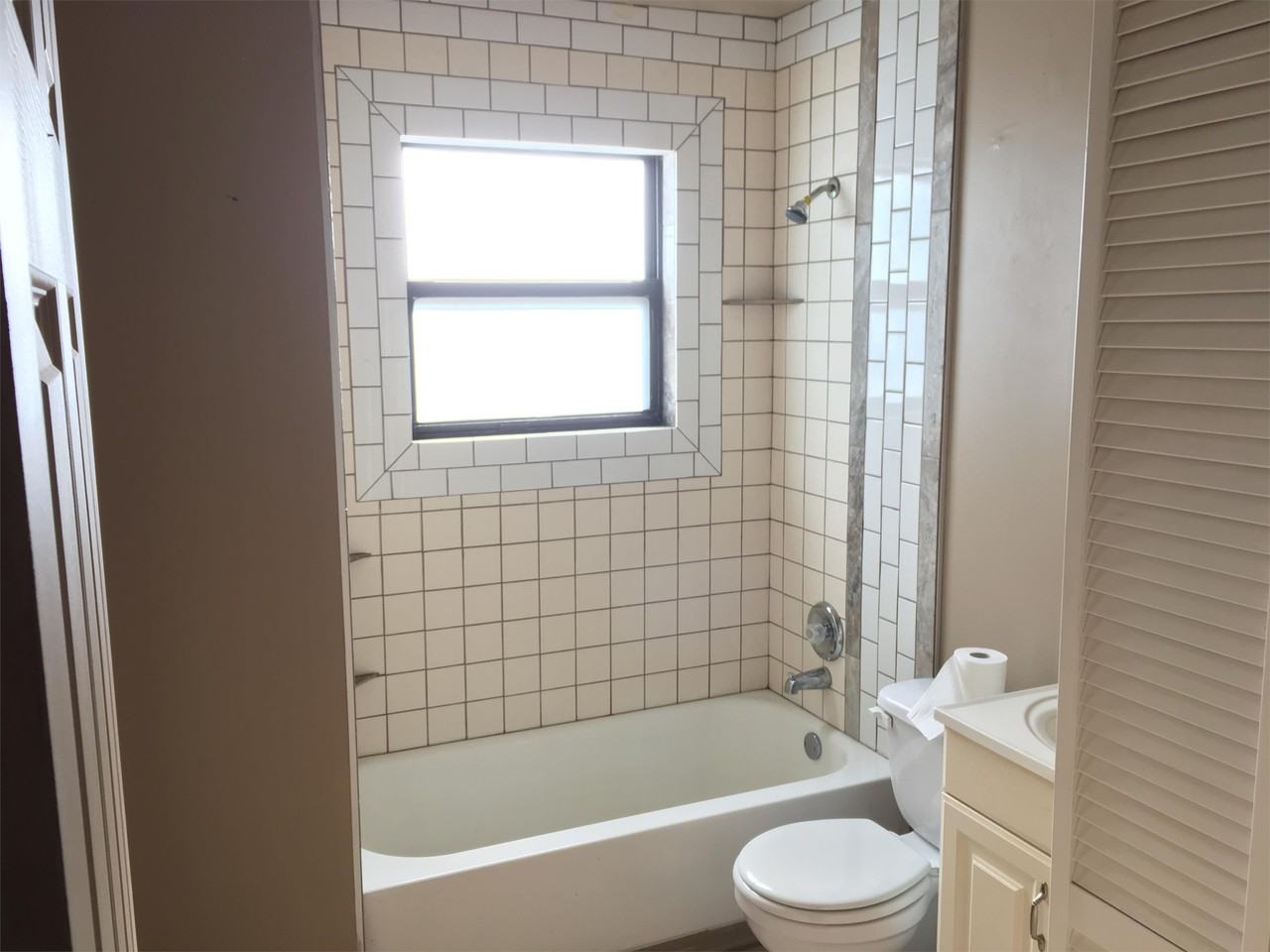 1410 E Pitman Ave #1 - Photo 4 of 8