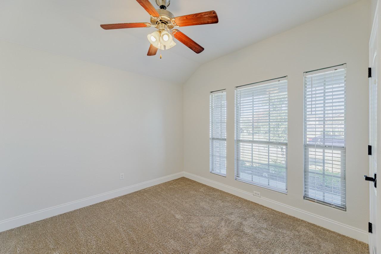 2805 Marsha Ln #1 - Photo 4 of 32