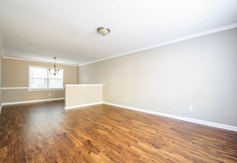 10420 Meadow Crest Ln - Photo 3 of 28