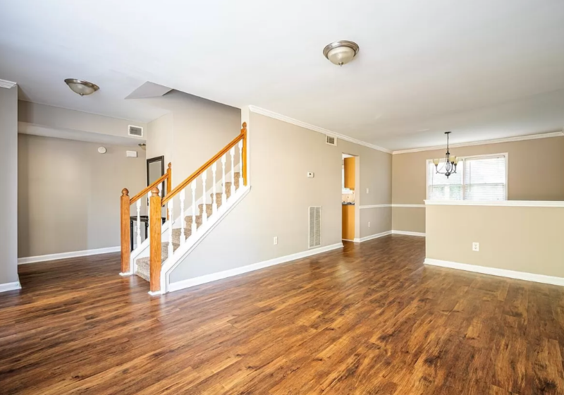 10420 Meadow Crest Ln - Photo 4 of 28