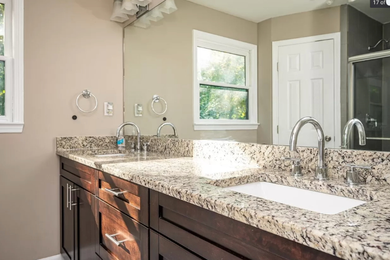 10420 Meadow Crest Ln - Photo 7 of 28