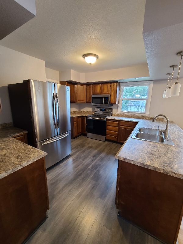 1912 S Boxelder St - Photo 3 of 9