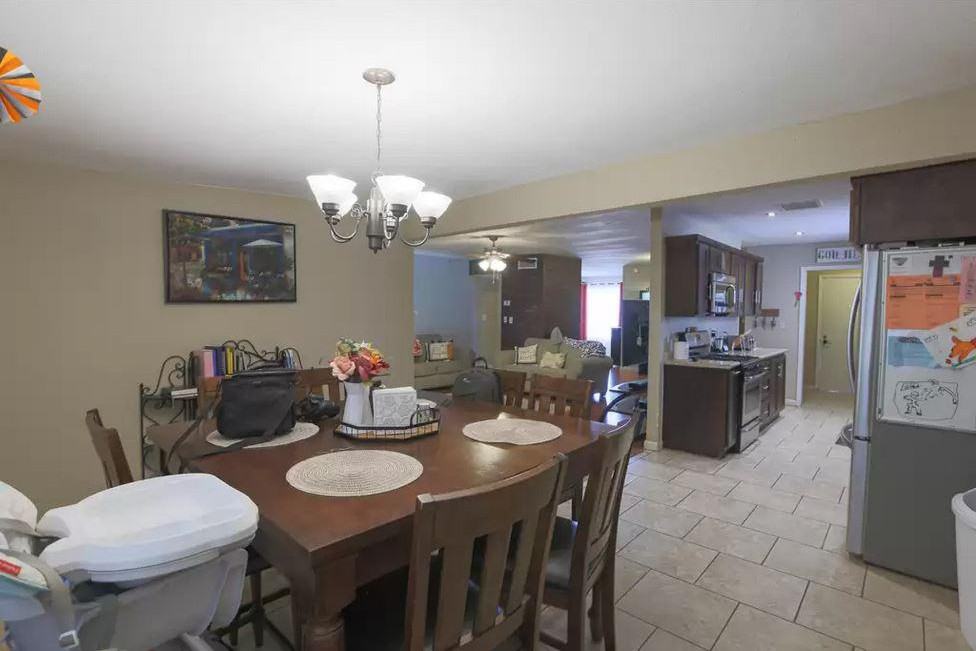 1554 Dale Douglas Dr - Photo 3 of 6