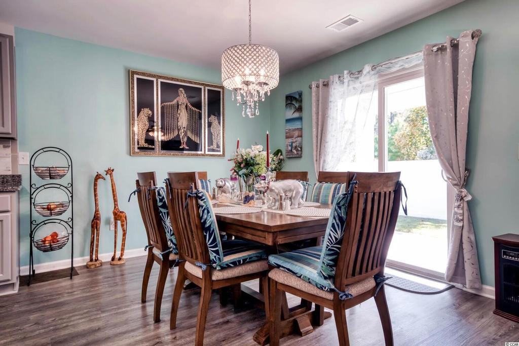 324 Truce St - Photo 2 of 10