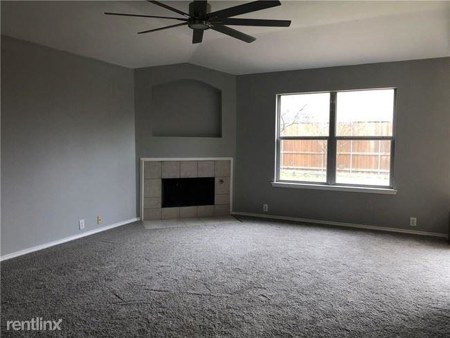 2405 Tisbury Way - Photo 2 of 8