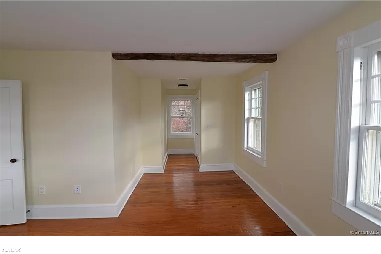 383 Main St S - Photo 3 of 4