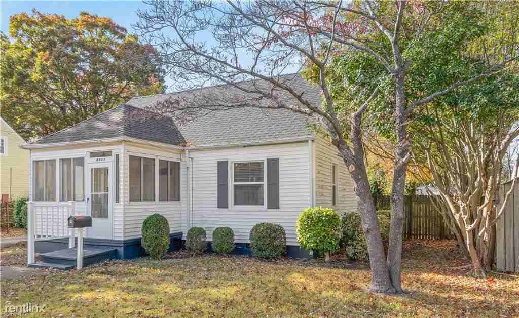 8803 Tidewater Dr - Photo 2 of 6