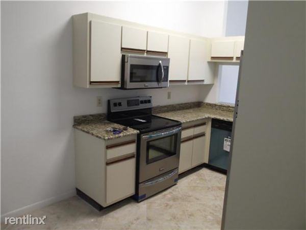 12215 Forest Greens Dr - Photo 3 of 15