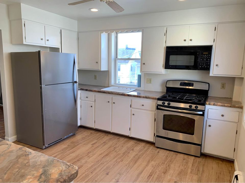 37 Fowle St - Photo 2 of 5