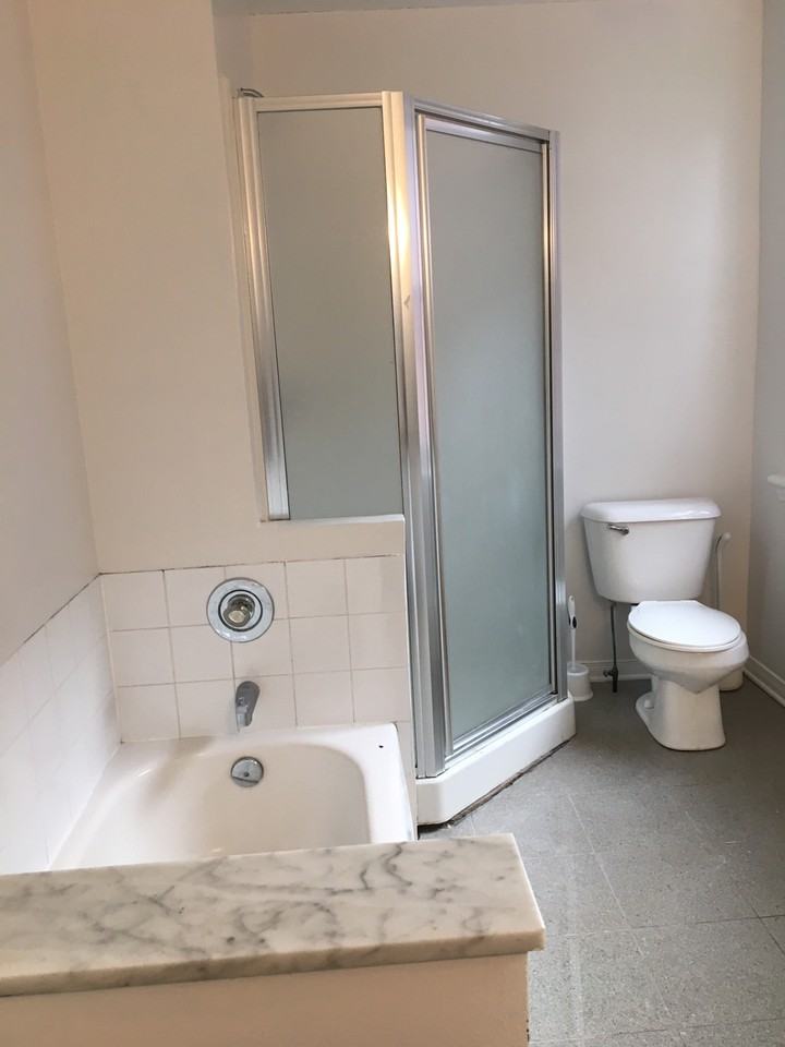 582 Lisgar St - Photo 6 of 12