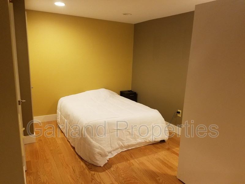 111 Kirk Ave Sw #1B - Photo 6 of 11