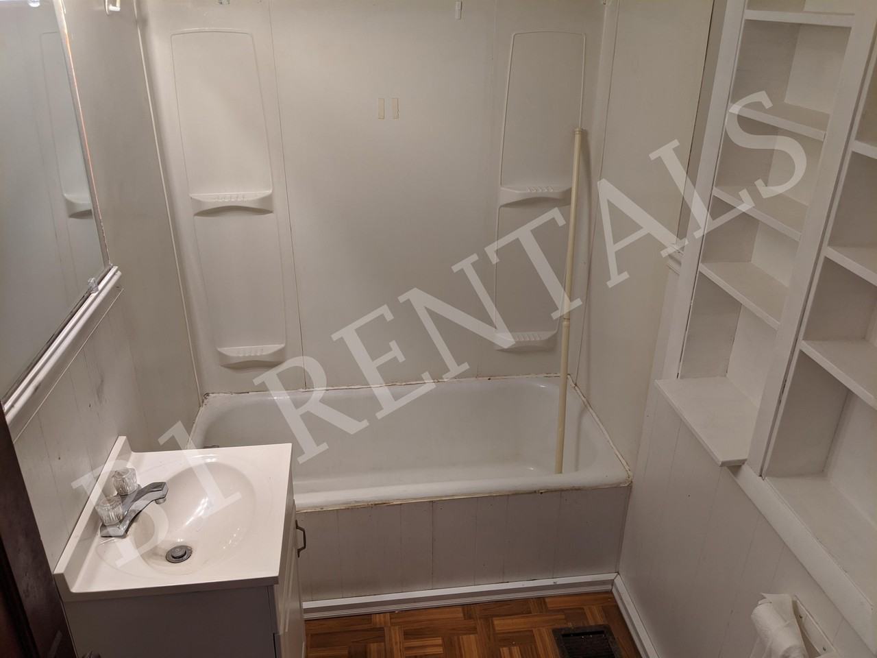 724 N Elm St #1 - Photo 7 of 10