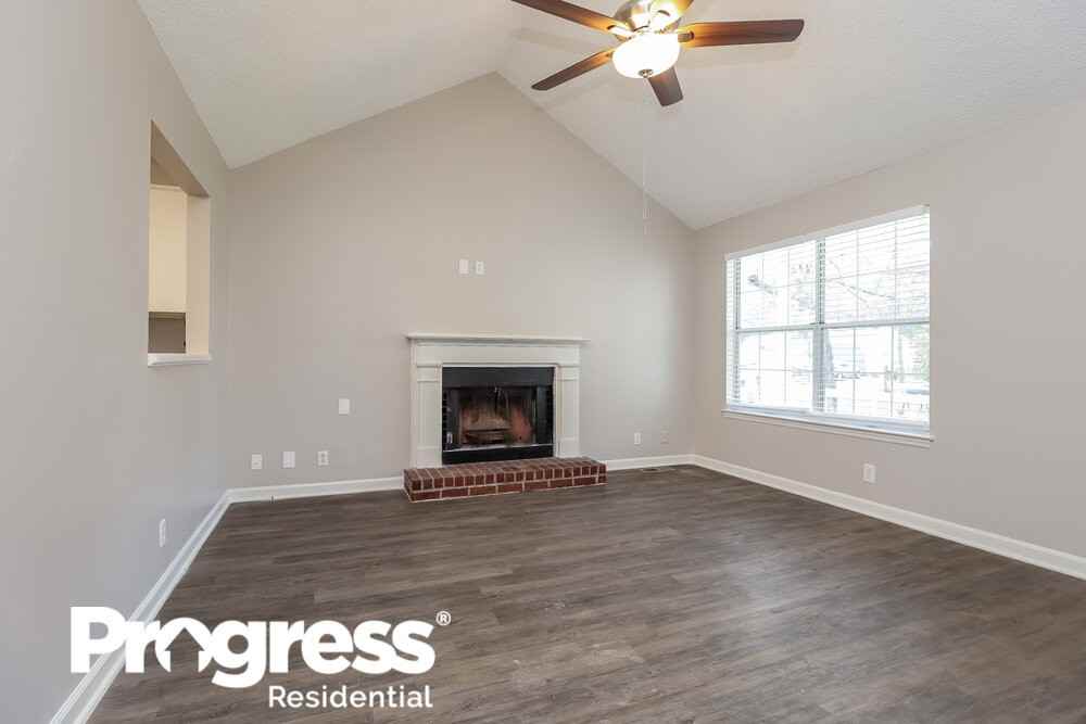 1437 Mohawk Trl - Photo 3 of 16