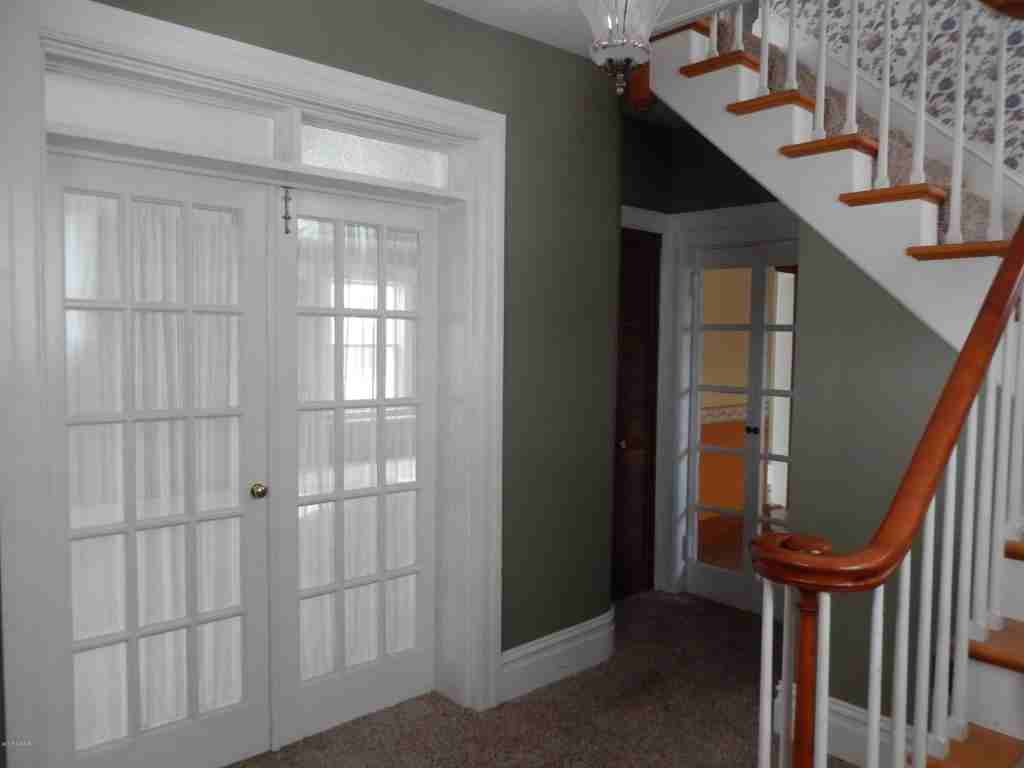 18 S Washington St - Photo 2 of 17