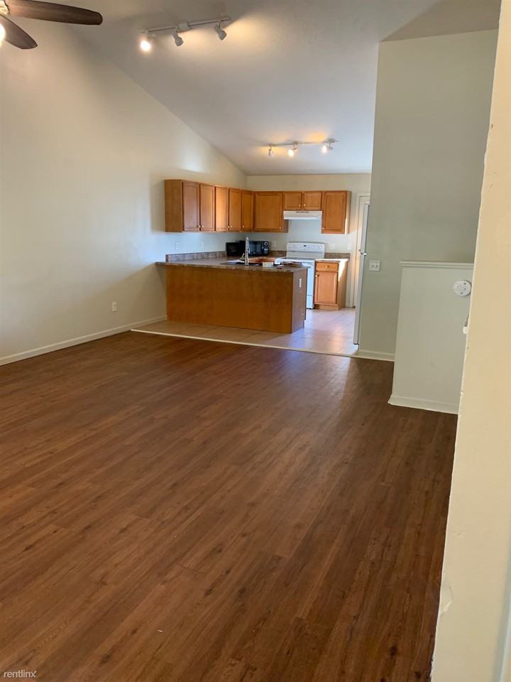 1315 W Lovell St - Photo 3 of 11