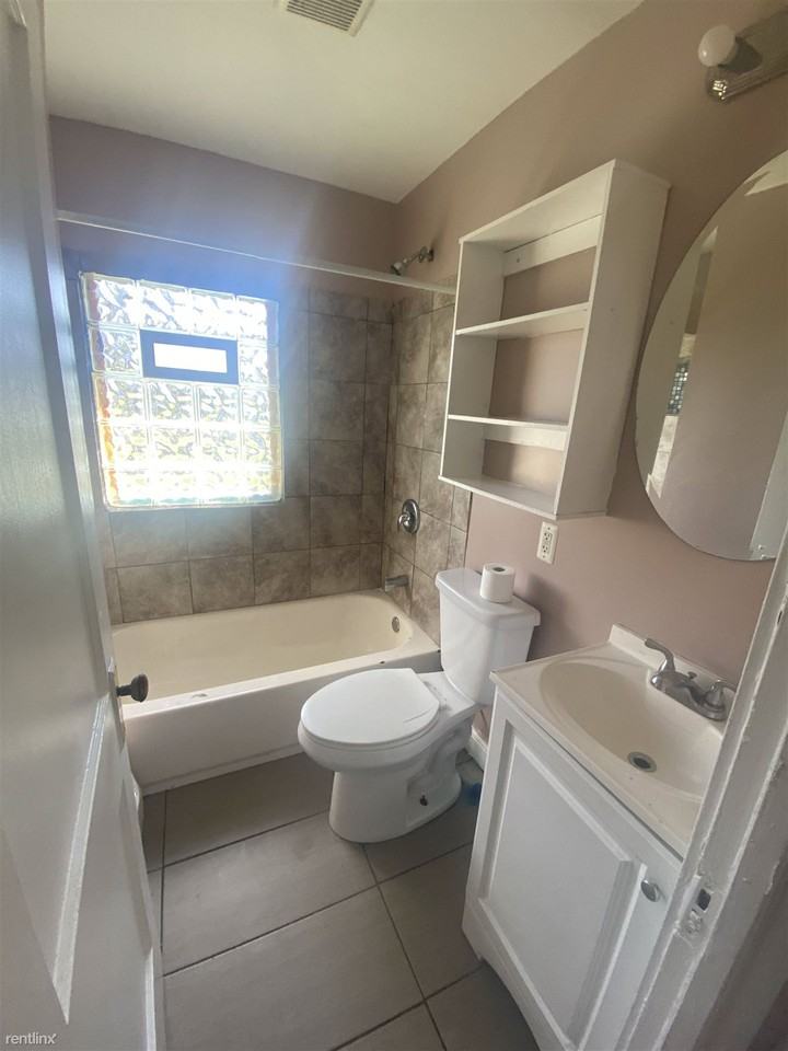 875 Cameron Ave - Photo 3 of 10