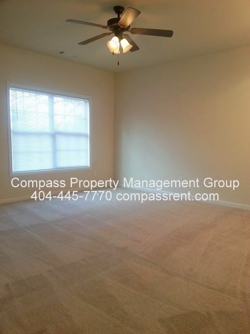 335 Cartersville St - Photo 3 of 11