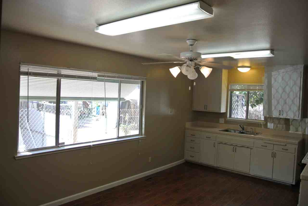 4058-60 East Midas Street - Photo 3 of 7