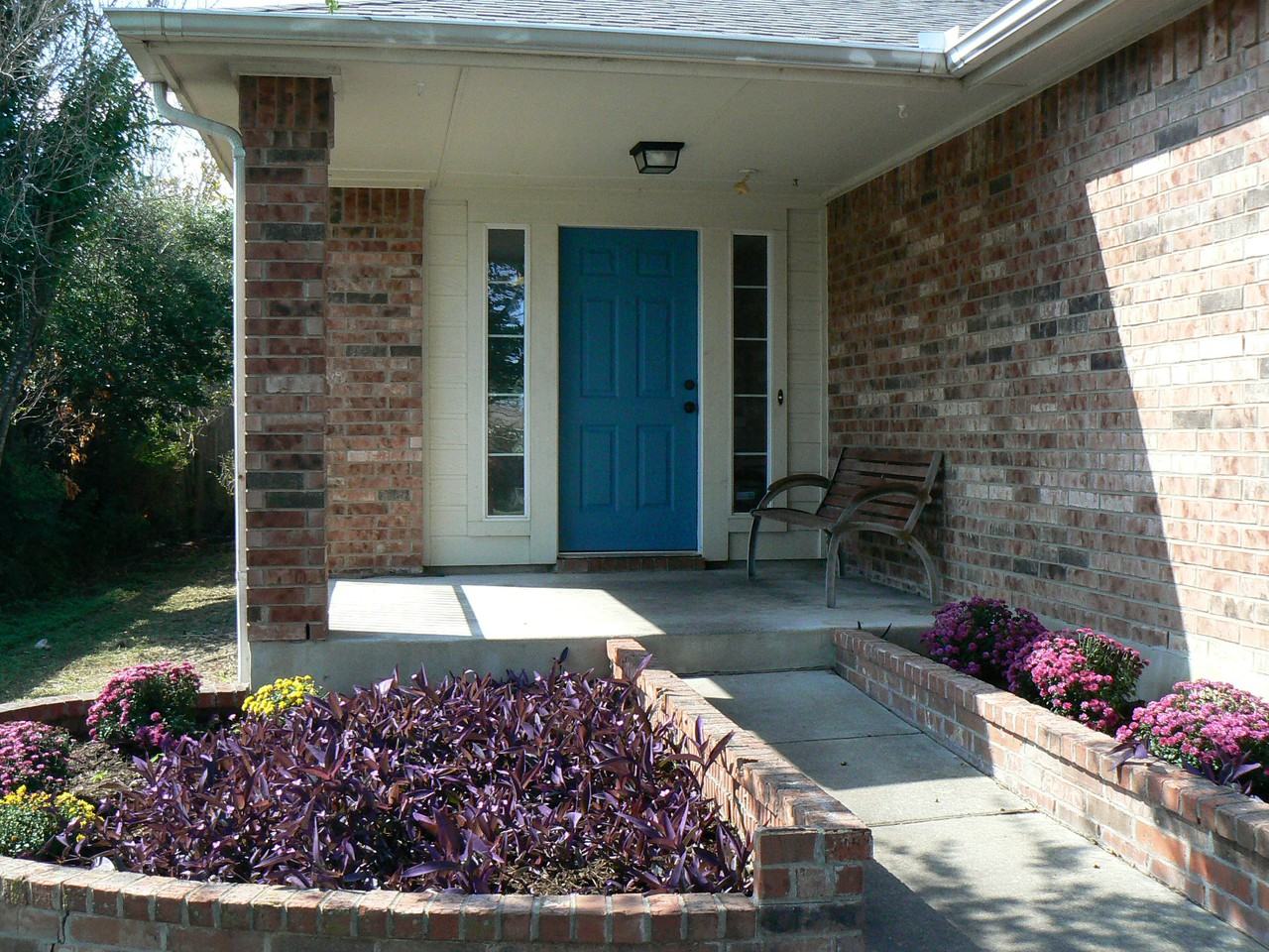 1105 Coronation Way - Photo 3 of 26