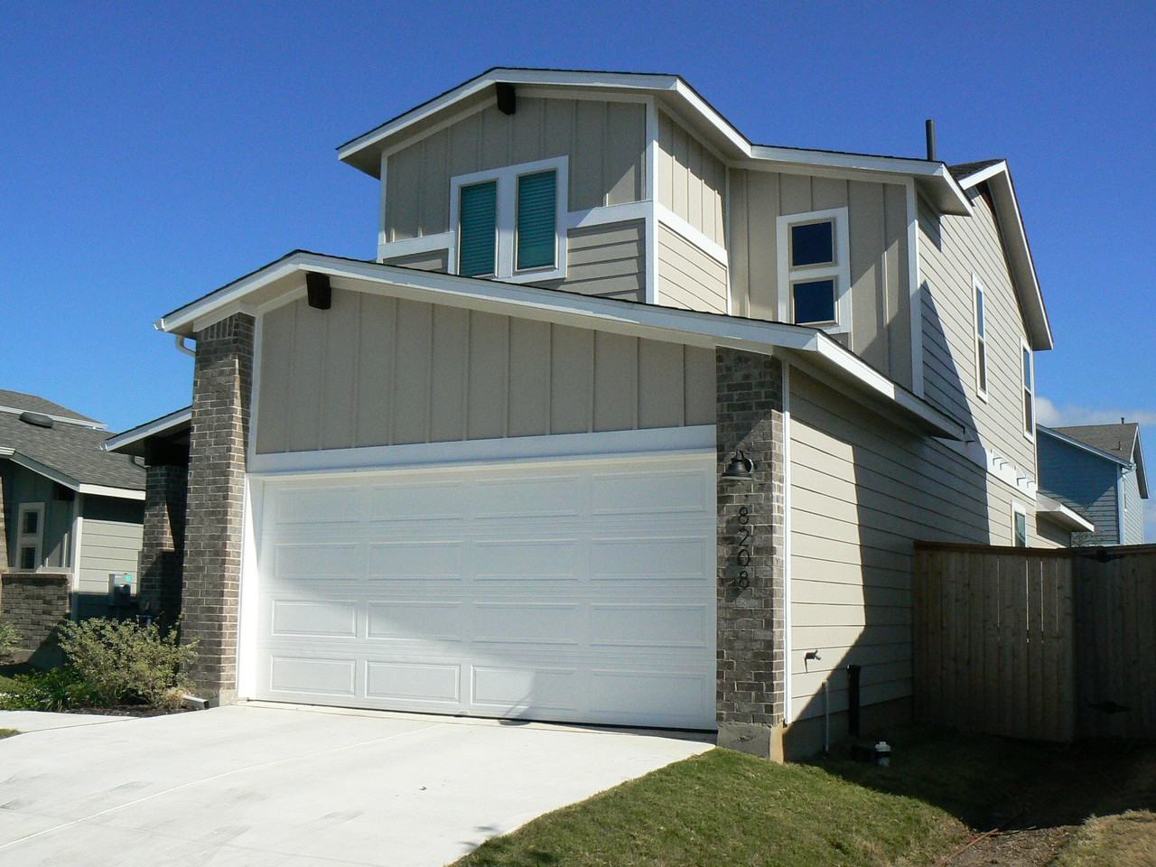 8208 Cottage Rose Dr - Photo 2 of 25