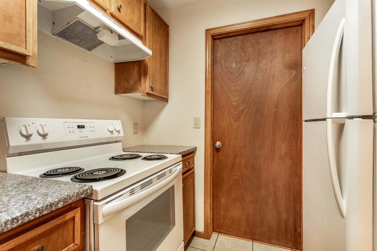 231 Barrett Pl #1 - Photo 6 of 9