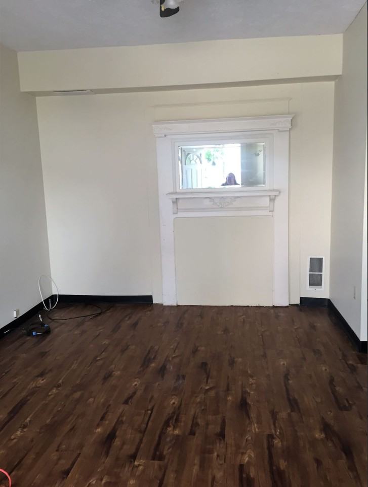 390 Forest Avenue #B - Photo 2 of 8