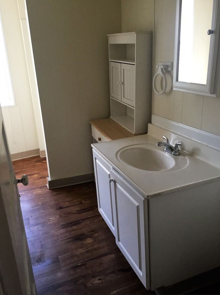 390 Forest Avenue #B - Photo 7 of 8