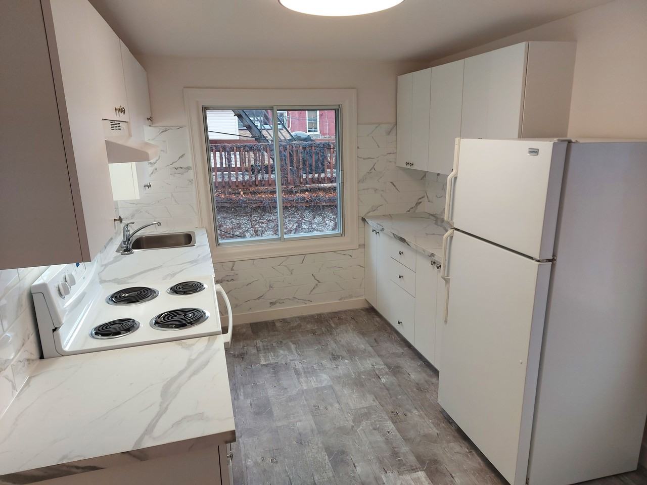 542 Bay Street #3 - Photo 2 of 22