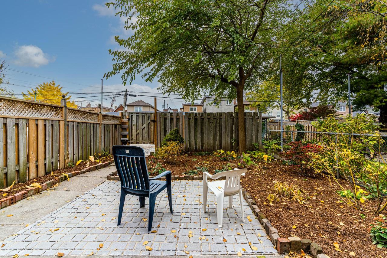 1126 Dovercourt Road - Photo 3 of 25