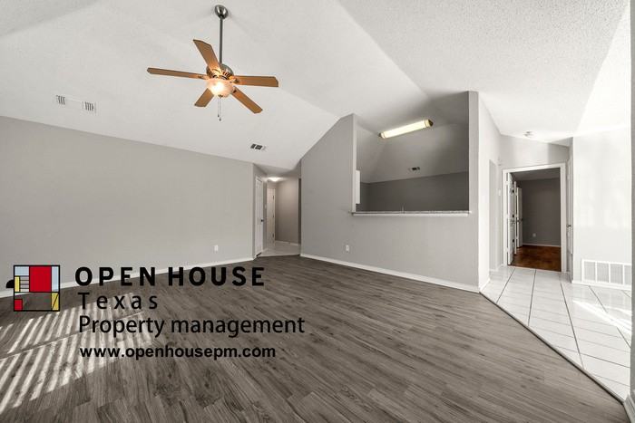 4908 Shady Oak Trl - Photo 3 of 13