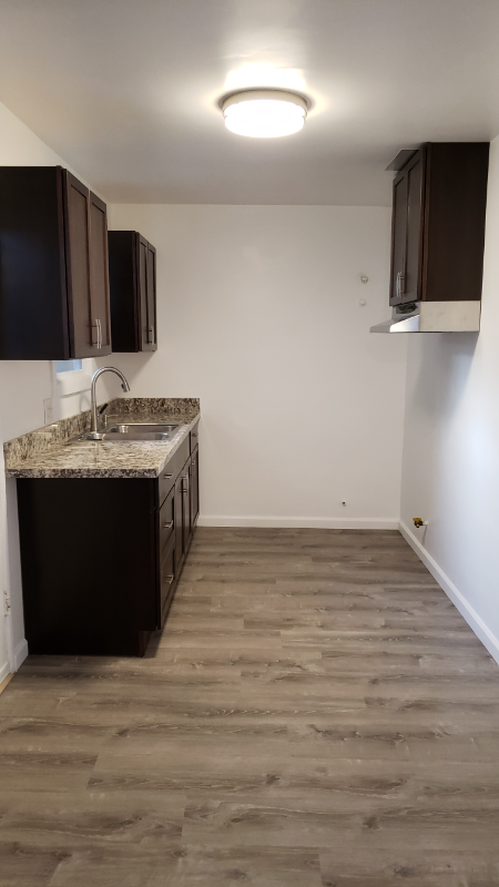 724 Cory Dr #4 - Photo 3 of 10
