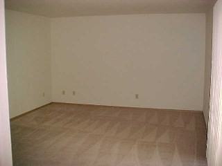 1258 NE 16th St - Photo 2 of 7